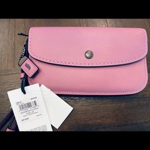 Coach Glovetanned Clutch